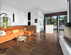 Child-friendly Villa With sea View