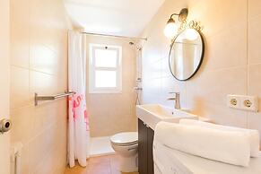 Apartment in Llafranc Near Beach & Pool