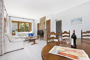 Apartment in Llafranc Near Beach & Pool