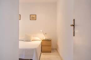 Pet-friendly Apartment Near Beach