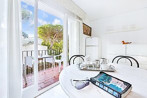 Pet-friendly Apartment Near Beach