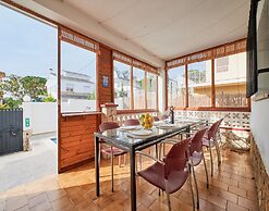 Cozy Villa for 10 Persons