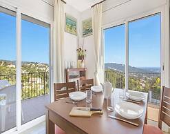 Villa in Lloret de Mar With Pool & Sea Views