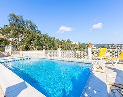 Villa in Lloret de Mar With Pool & Sea Views
