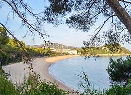 Villa in Lloret de Mar With Pool & Sea Views