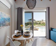 Villa in Sfakaki With Private Pool & Beach Access
