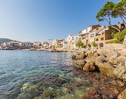 Apartment in Llafranc Near Sandy Beach