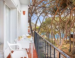 Apartment in Llafranc Near Sandy Beach