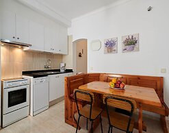 Apartment by the Beach in Spain's Costa Brava