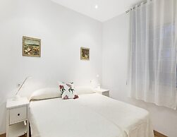 Apartment in Llafranc Near Serene Beach