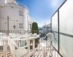 Apartment in Llafranc by the Beach