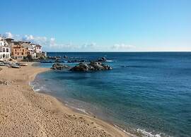 Apartment for 5 People in Costa Brava