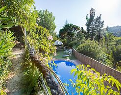 4 Bedroom House With Private Pool