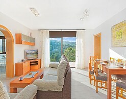 4 Bedroom House With Private Pool
