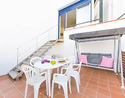 Apartment for 4 People With Terrace