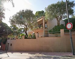 Apartment in Llafranc Near Sandy Beach