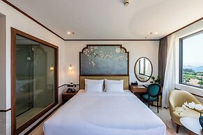 Grand Luxury Hotel Ninh Chu