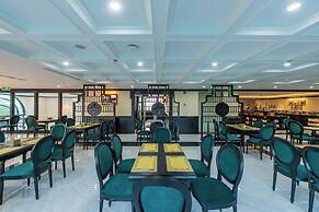 Grand Luxury Hotel Ninh Chu