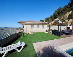 Villa on Costa Brava With Pool & Sea Views