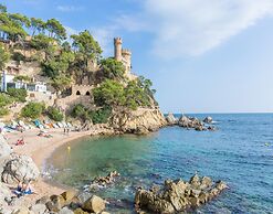 Villa on Costa Brava With Pool & Sea Views
