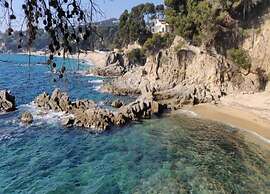 Studio in Spain Near Beach & Mountain Views