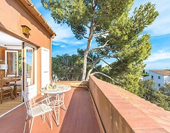 Studio in Spain Near Beach & Mountain Views