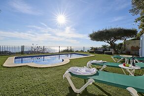 Villa in Costa Brava With Sea Views & Pool
