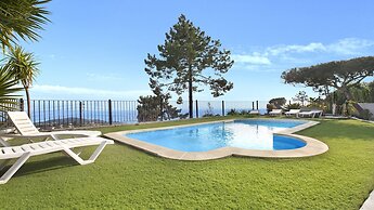 Villa in Costa Brava With Sea Views & Pool