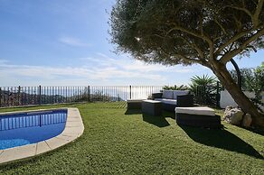Villa in Costa Brava With Sea Views & Pool