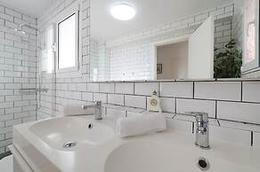 Villa in Costa Brava With Sea Views & Pool