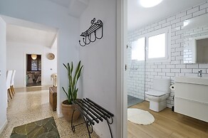 Villa in Costa Brava With Sea Views & Pool