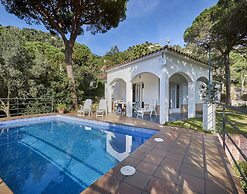 Villa in Costa Brava With Private Pool