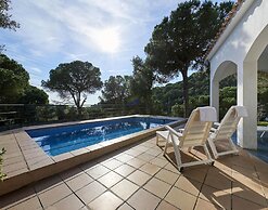 Villa in Costa Brava With Private Pool