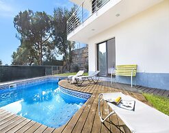 Villa in Costa Brava With Private Pool & Sea View