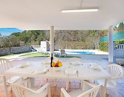 Villa in Lloret de Mar With Private Pool