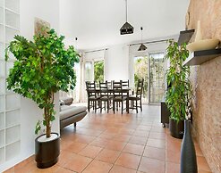 Villa in Lloret de Mar With Private Pool