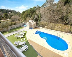 Villa in Lloret de Mar With Private Pool