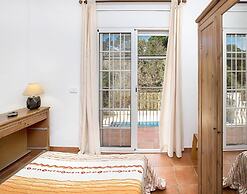Villa in Lloret de Mar With Private Pool