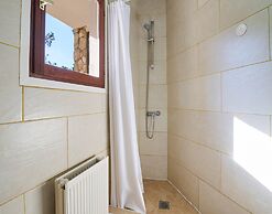 Serene Villa With Yard in Lloret de Mar