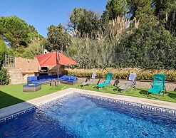 Serene Villa With Yard in Lloret de Mar