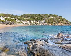 Villa in Llafranc With Pool & Beach Views
