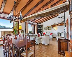 Villa in Llafranc With Pool & Beach Views