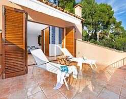 Villa in Llafranc With Pool & Beach Views