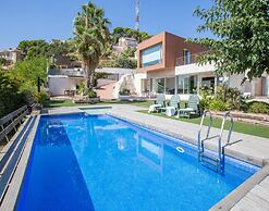 4-bedroom Villa in Lloret de Mar