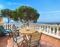 4-bedroom Villa in Lloret de Mar