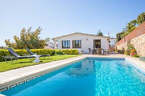 Villa in Blanes With Pool and Beach Views