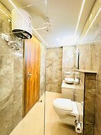 Lime Tree 1BHK Service Apartment Gurgaon