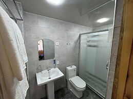Shakuri guest house