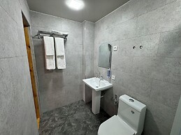 Shakuri guest house