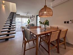 4 Bedroom Beach Penthouse w Private Rooftop